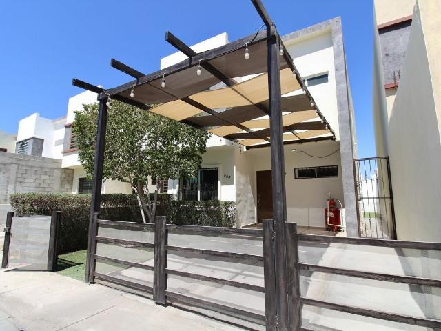 Casa en renta en Fraccionamiento Altezza Residencial