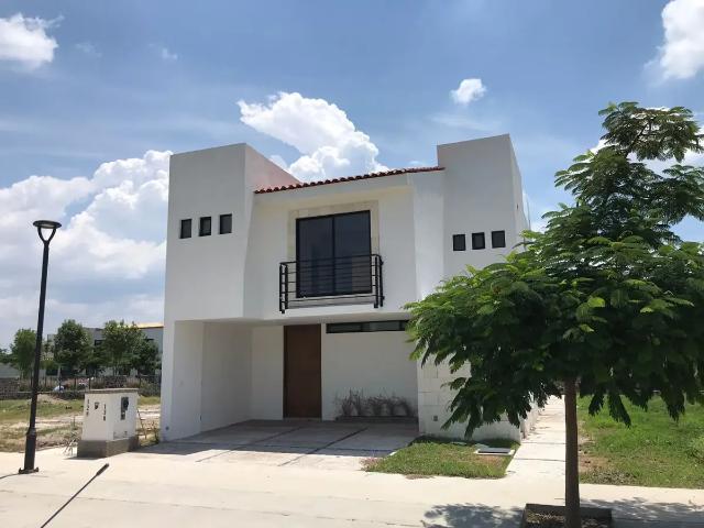 Casa en Renta en Fraccionamiento Castela, Praderas de La Hacienda, Celaya