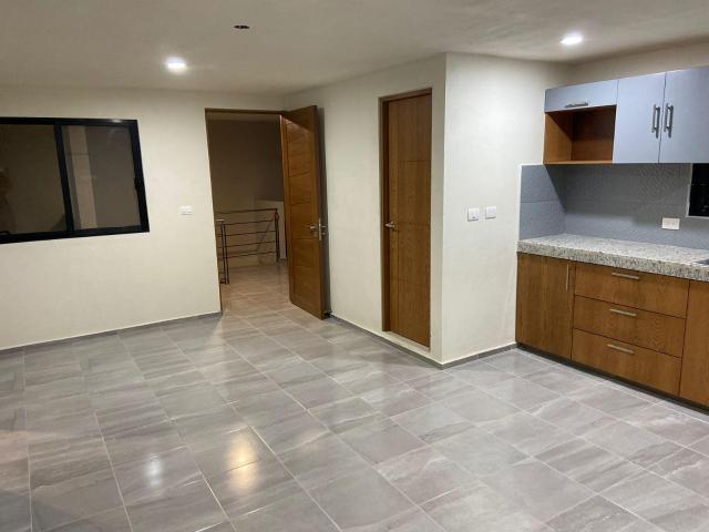 CASA EN RENTA EN FRACCIONAMIENTO CENTROPOLIS