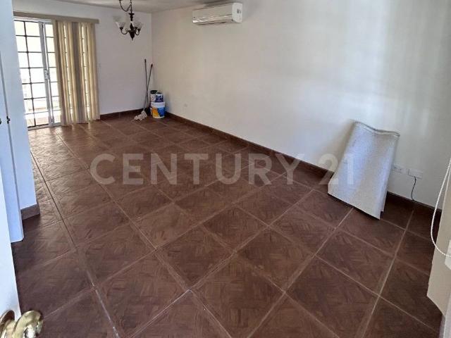 Casa en Renta en Fraccionamiento Colinas del Rey tijuana b.c