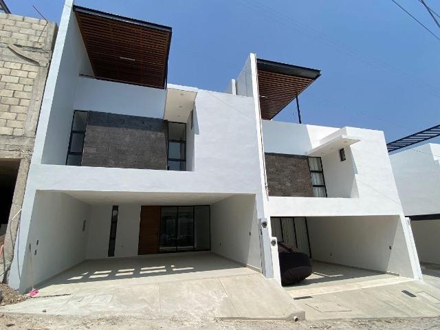 Casa en RENTA en Fraccionamiento El Diamante