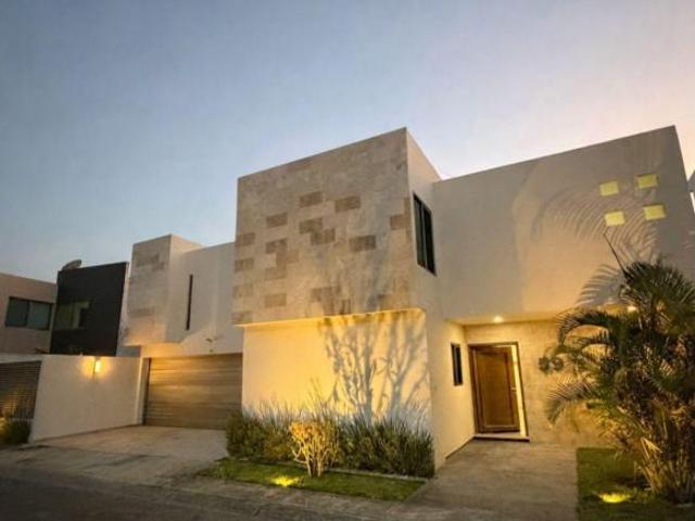Casa en RENTA en Fraccionamiento Lomas del Sol