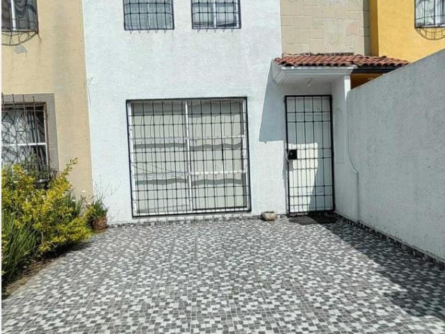 Casa en renta en Hacienda del Valle II, Toluca, México