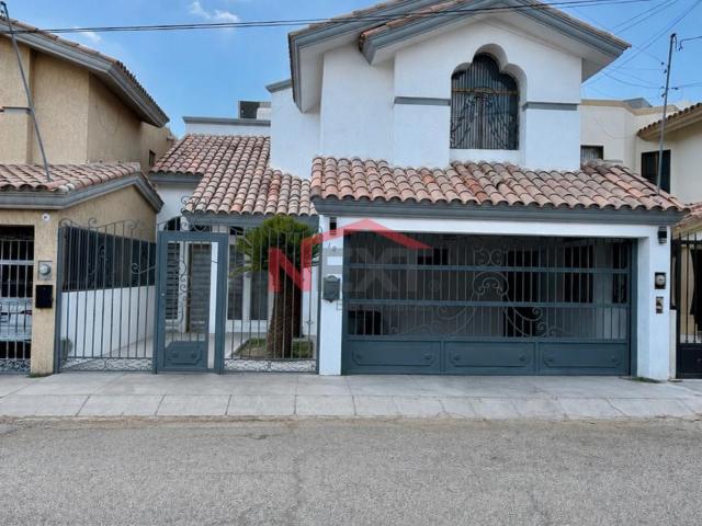 Casa en Renta en Hermosillo, Campanario,, 3 recámaras, 3.5 baños, 200.00 m2 terreno, 200.00 m2 construcción