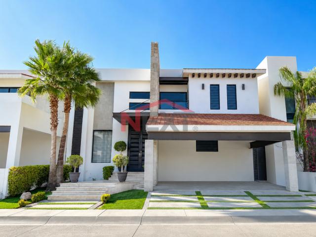 Casa en Renta en Hermosillo, Los Lagos,, 4 recámaras, 5.0 baños, 410.00 m2 terreno, 530.00 m2 construcción