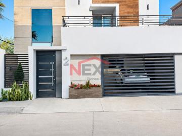 Casa en Renta en Hermosillo, Parque Versalles,, 3 recámaras, 3.0 baños, 274.60 m2 terreno, 411.00 m2 construcción