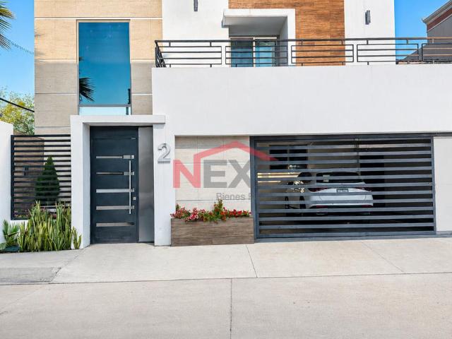 Casa en Renta en Hermosillo, Parque Versalles,, 3 recámaras, 3.0 baños, 274.60 m2 terreno, 411.00 m2 construcción