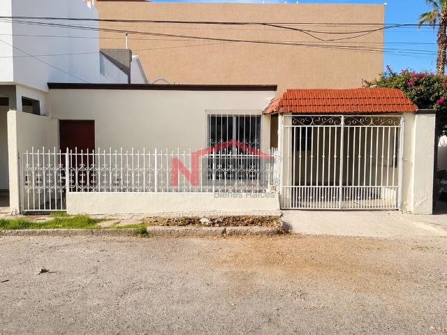 Casa en Renta en Hermosillo, Villa Sol,, 3 recámaras, 1.0 baños