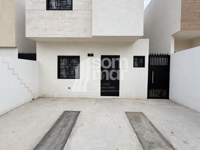 Casa en Renta en Historiadores