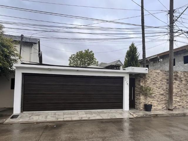 Casa en renta en Internacional, Tijuana, Baja California
