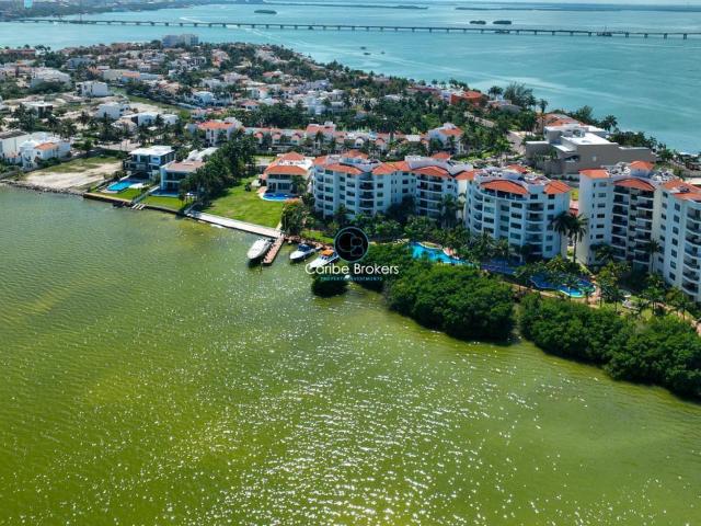Casa en Renta en Isla Hechizada | Isla Dorada con Muelle Privado y Vista a la Laguna