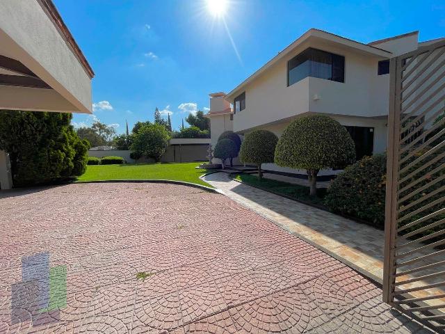 Casa en renta en Jurica – 2da de Fresnos