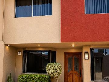 CASA EN RENTA EN JARDINES DE LA HACIENDA, QUERÉTARO L.B