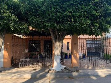 Casa en Renta en Jardines de la Hacienda