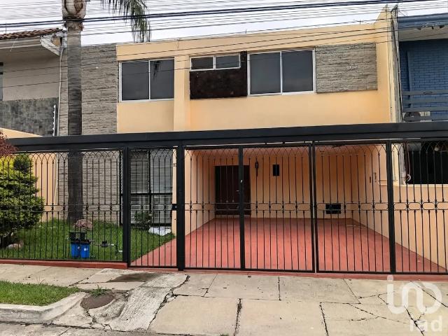 Casa en Renta en Jardines de San Ignacio, Zapopan, Jalisco