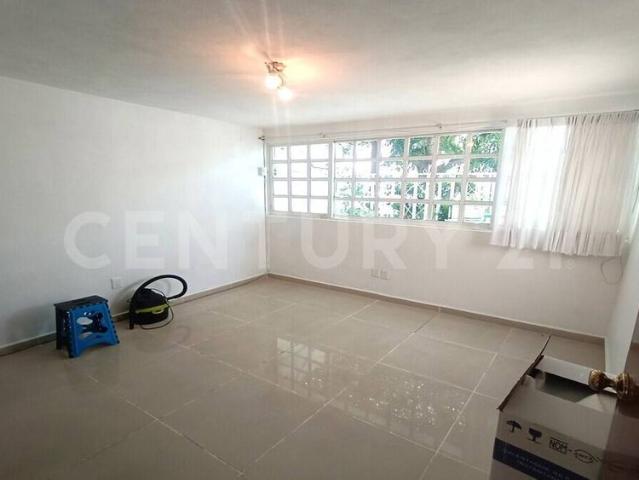 Casa en Renta en Jardines De Santa Mónica, Tlalnepantla, Edo. Méx