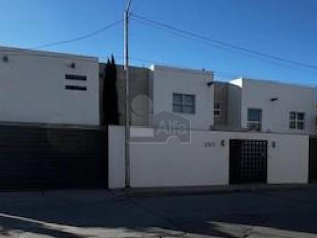 Casa en renta en Jardines de Santa Mónica, Cd. Juárez, Chihuahua