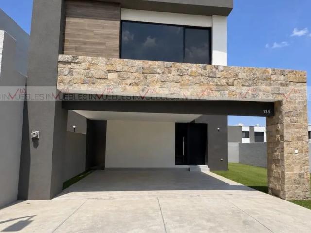 Casa en renta en Jardines de Santiago, Santiago, Nuevo León