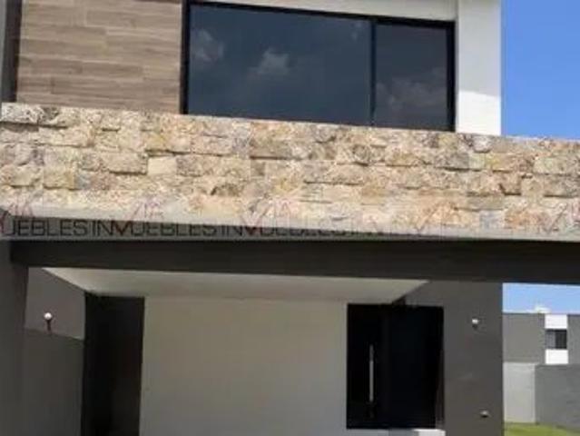 Casa en Renta en Jardines De Santiago