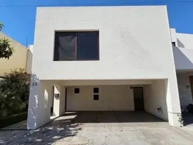 Casa En Renta En Jardines De Zavaleta
