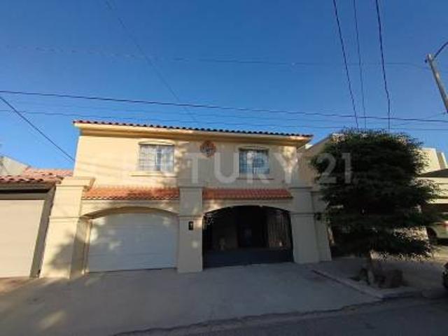 Casa en renta en jardines del valle