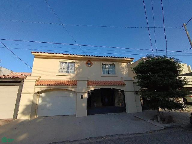 Casa en renta en jardines del valle