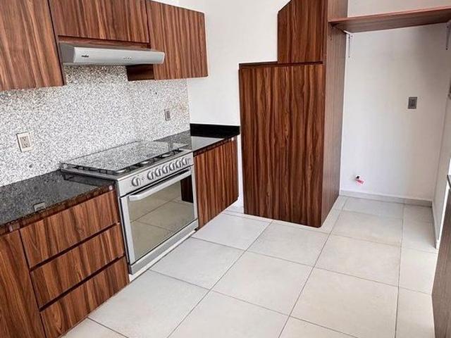 CASA EN RENTA EN JARDINES DEL VALLE