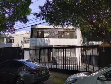 Casa en renta en Jardines del Bosque