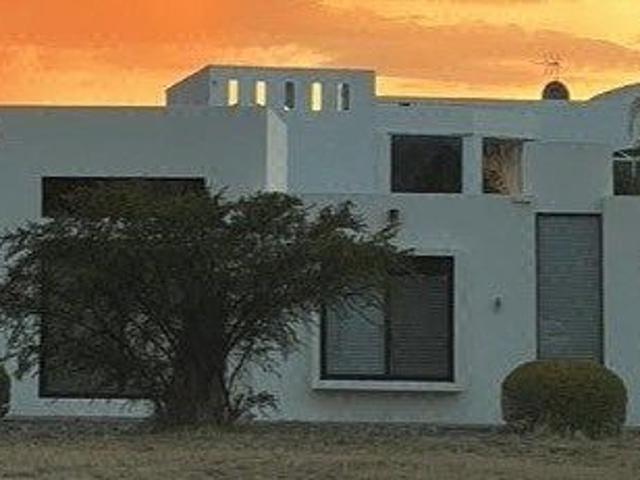 CASA EN RENTA EN JARDINES DEL LAGO