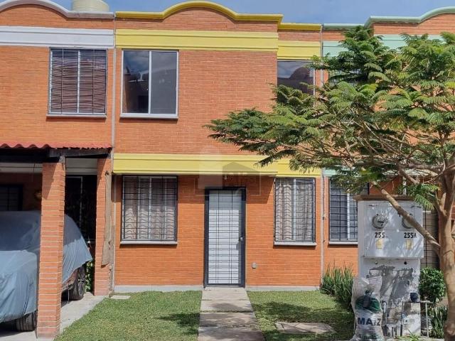 Casa en renta en Jardines del Río con recámara y baño completo en planta baja DV B0063