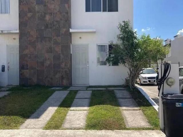 Casa en renta en Jardines del Sur 3