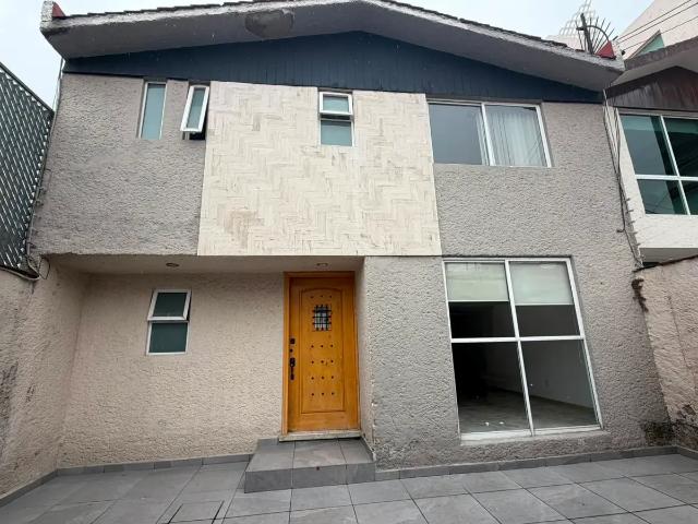 Casa en renta en La Alteza, Naucalpan de Juárez, México