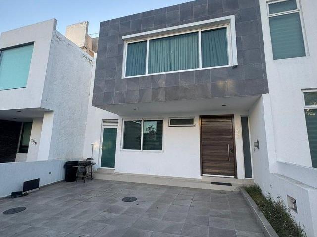 Casa en renta en la cima