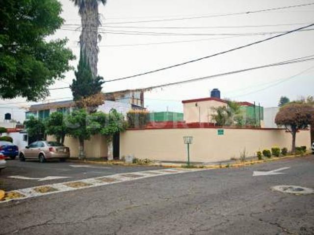 CASA EN RENTA EN LA COL. ELECTRA, TLALNEPANTLA, EDO. DE MÉX