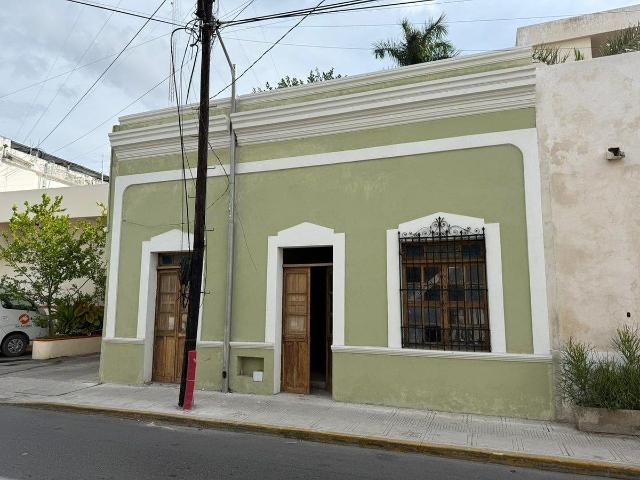 CASA EN RENTA EN LA COLONIA FRANCISCO DE MONTEJO