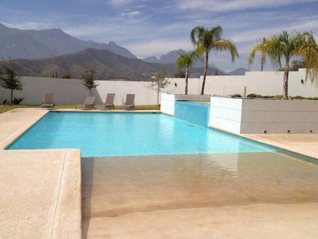 CASA EN RENTA EN LA JOYA PRIVADA RESIDENCIAL, MONTERREY N.L
