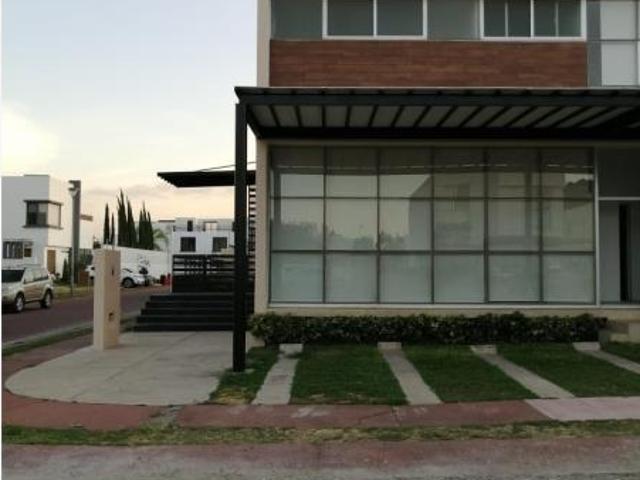 Casa en renta en La Rioja, Tlajomulco de Zúñiga, Jalisco