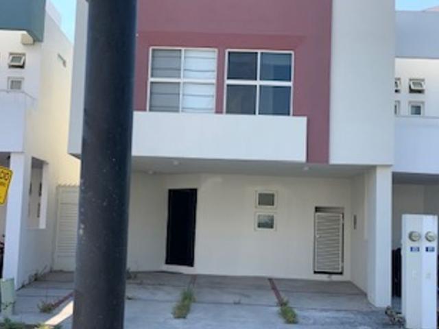 CASA EN RENTA EN LA RIOJA ZONA SUR EN MONTERREY, NUEVO LEON