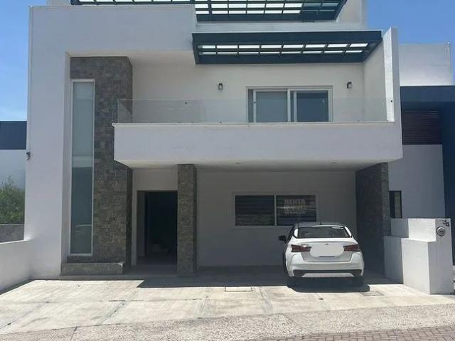 Casa en Renta en La Vista Residencial, Querétaro, Querétaro