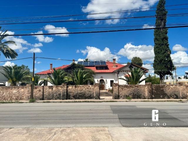 CASA EN RENTA EN LA ZARCO