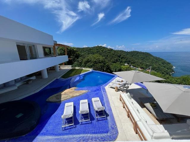 CASA EN RENTA EN LAS BRISAS ACAPULCO