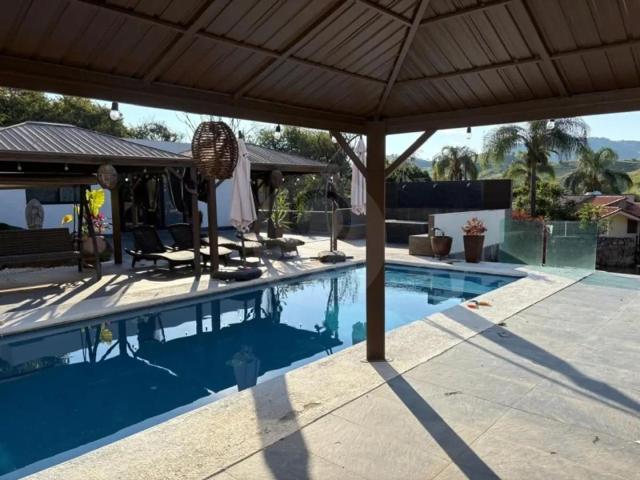 CASA EN RENTA EN LAS CA?ADAS