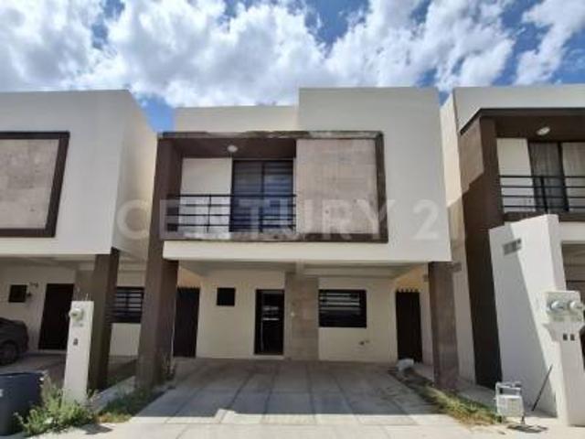 Casa en Renta en Las Lunas II