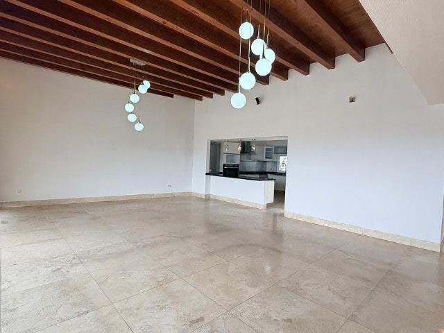 CASA EN RENTA EN LOMA DORADA, QUERETARO | TERRAZA CON VISTA A LOS ARCOS