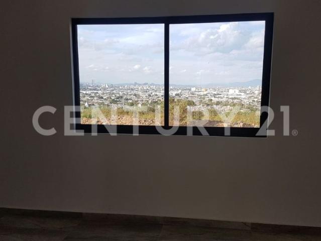 Casa en renta en Lomas Altosur, Guadalajara