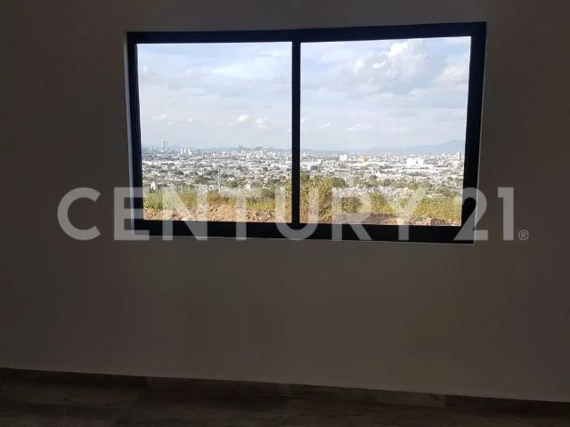 Casa en renta en Lomas Altosur, Guadalajara