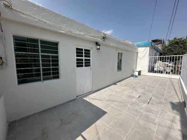 CASA EN RENTA EN LOMAS ALTAS, LA FAVORITA