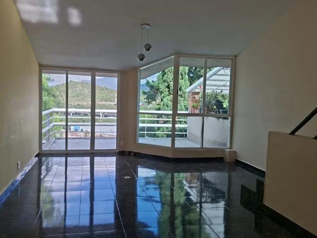 Casa en renta en Lomas Boulevares, Tlalnepantla de Baz, México