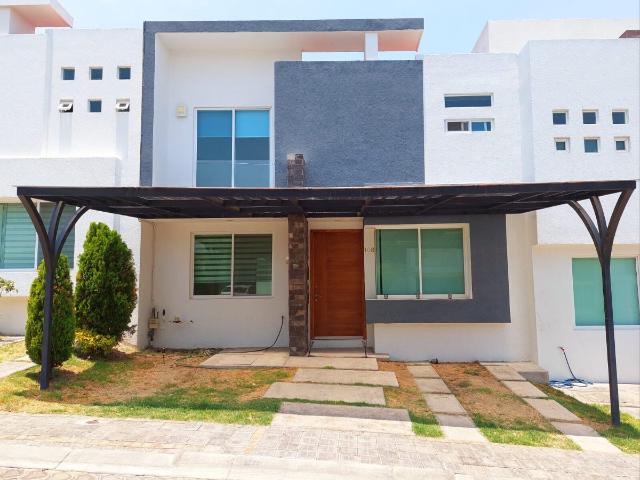 Casa en renta en Lomas de Angelópolis II, San Andrés Cholula, Puebla