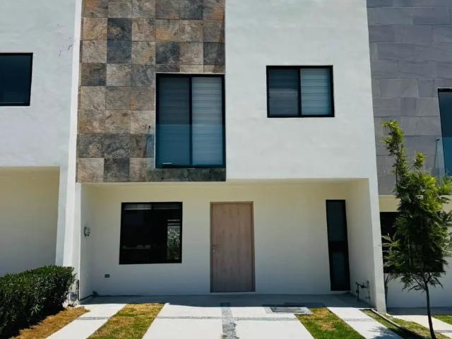 Casa en renta en Lomas de Angelópolis, San Andrés Cholula, Puebla